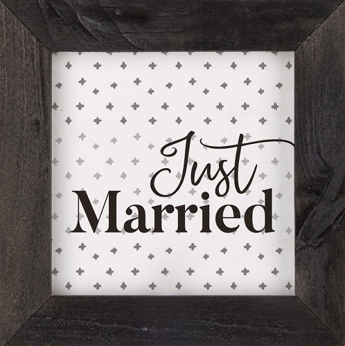 Just married – Framed