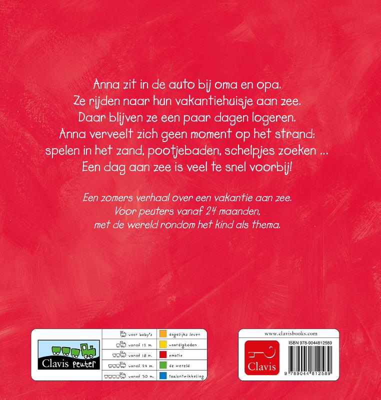 Anna met oma en opa aan zee