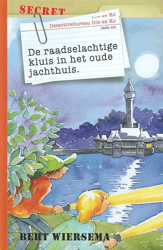 Raadselachtige kluis in het oude jachthu