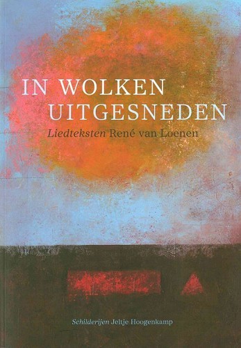 In wolken uitgesneden